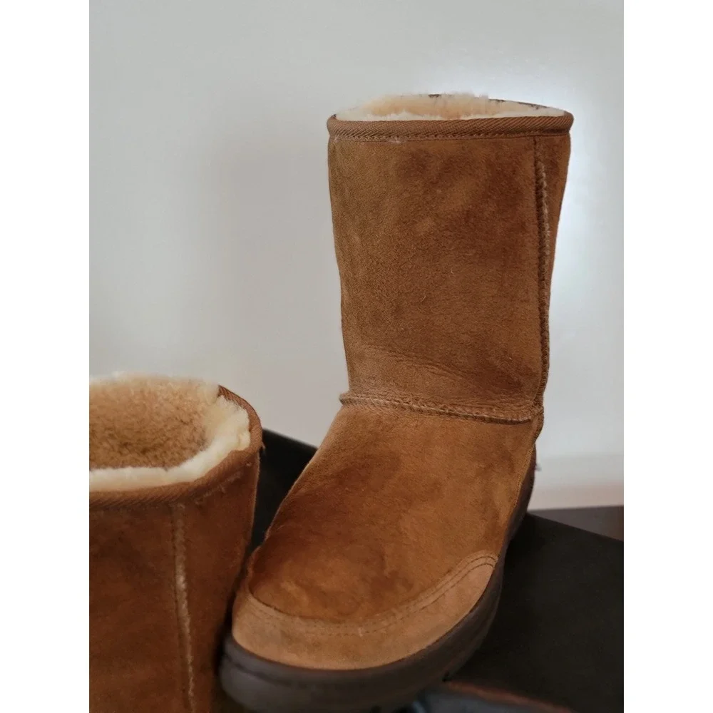 UGG Australia Classic Short Chestnut Suede Sheepskin Boots Brown Women Lug Sole
